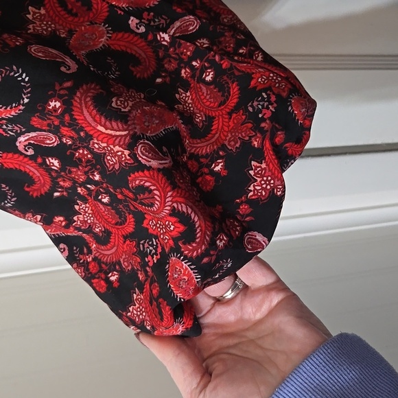 Ophelia Roe Paisley Print Red and Black Belted Puff Sleeve V Neck Notch Dress - Picture 3 of 6